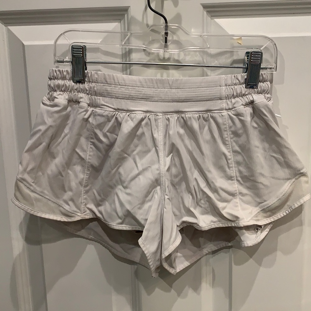 Lululemon white hotty hot shorts